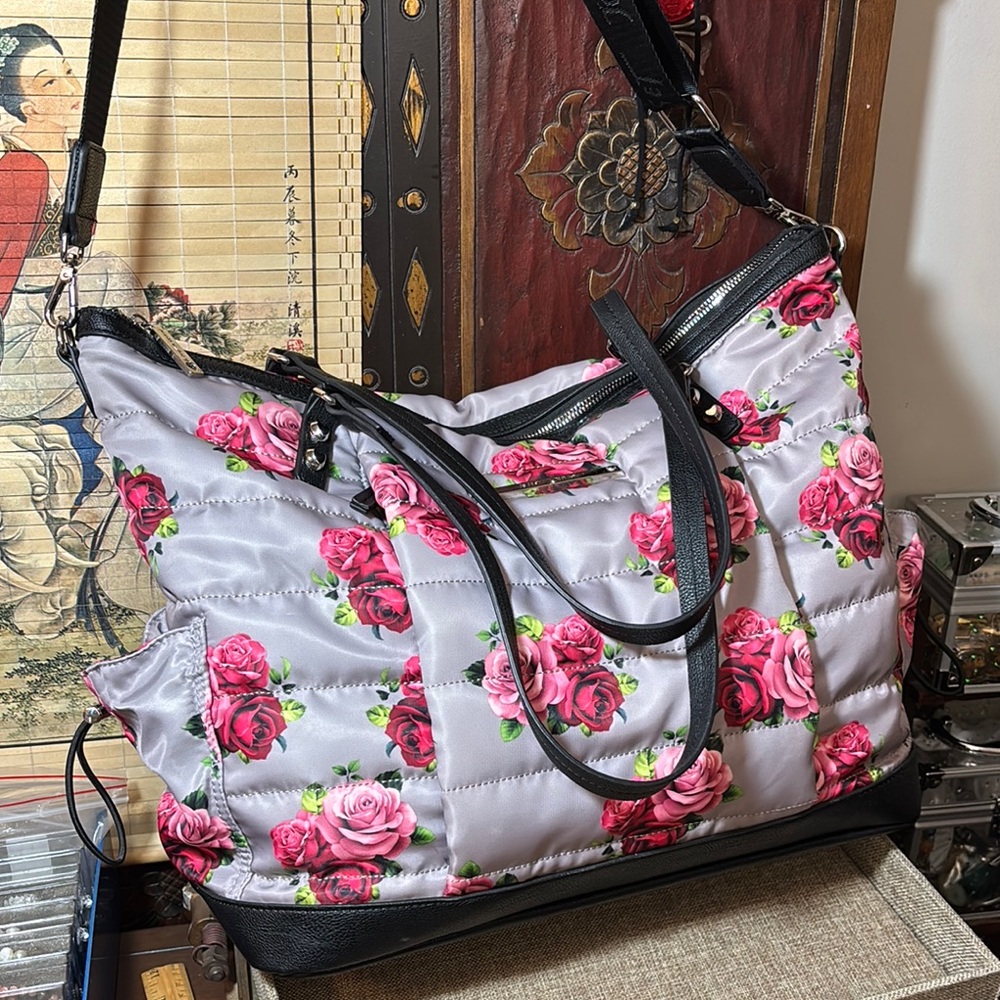 Betsey Johnson Travel Bag Weekend Overnight w Guitar Strap 15”Lx13”Hx7”W EUC
